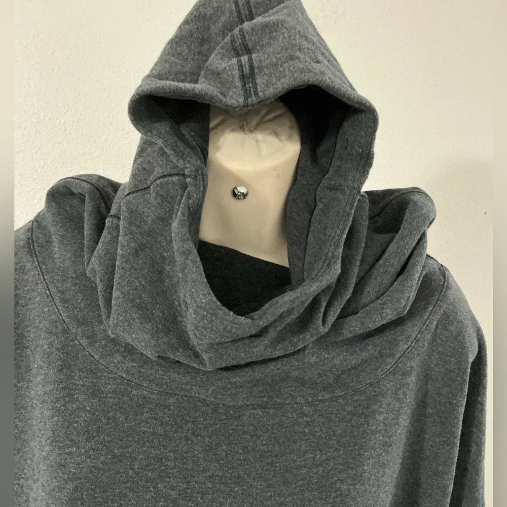 Lululemon Stress Less Funnel Hoodie Grey Thumbhole Sweatshirt Size 10